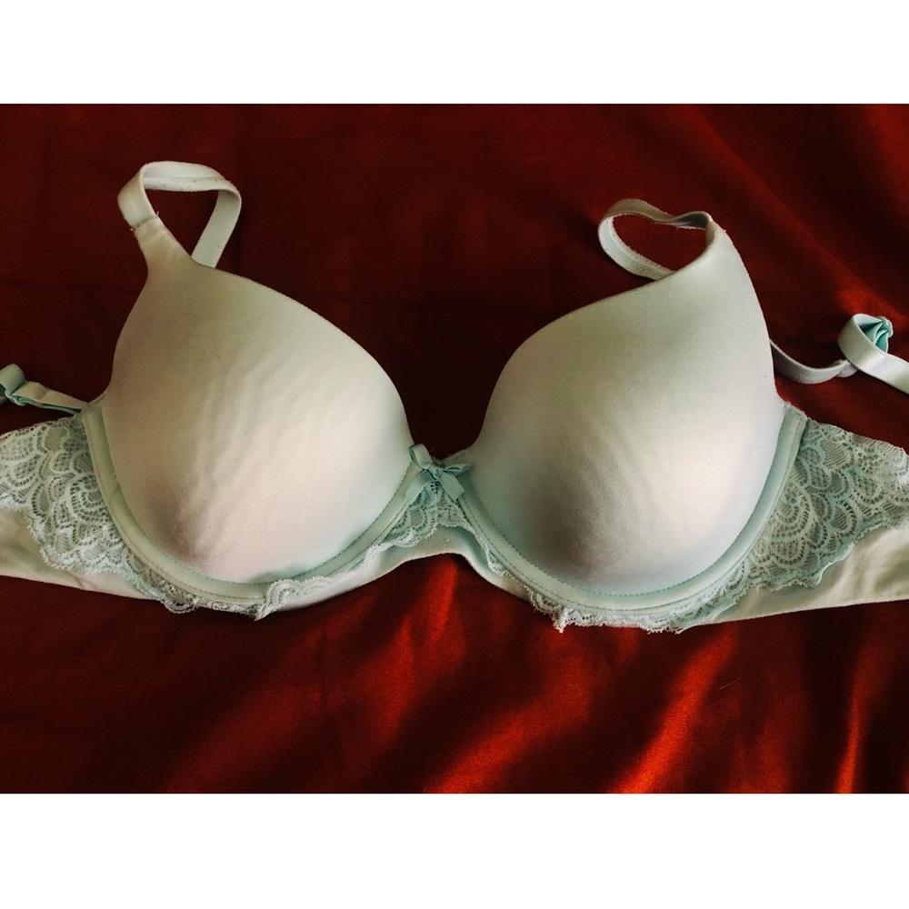 $10 Ambrielle bra 36C